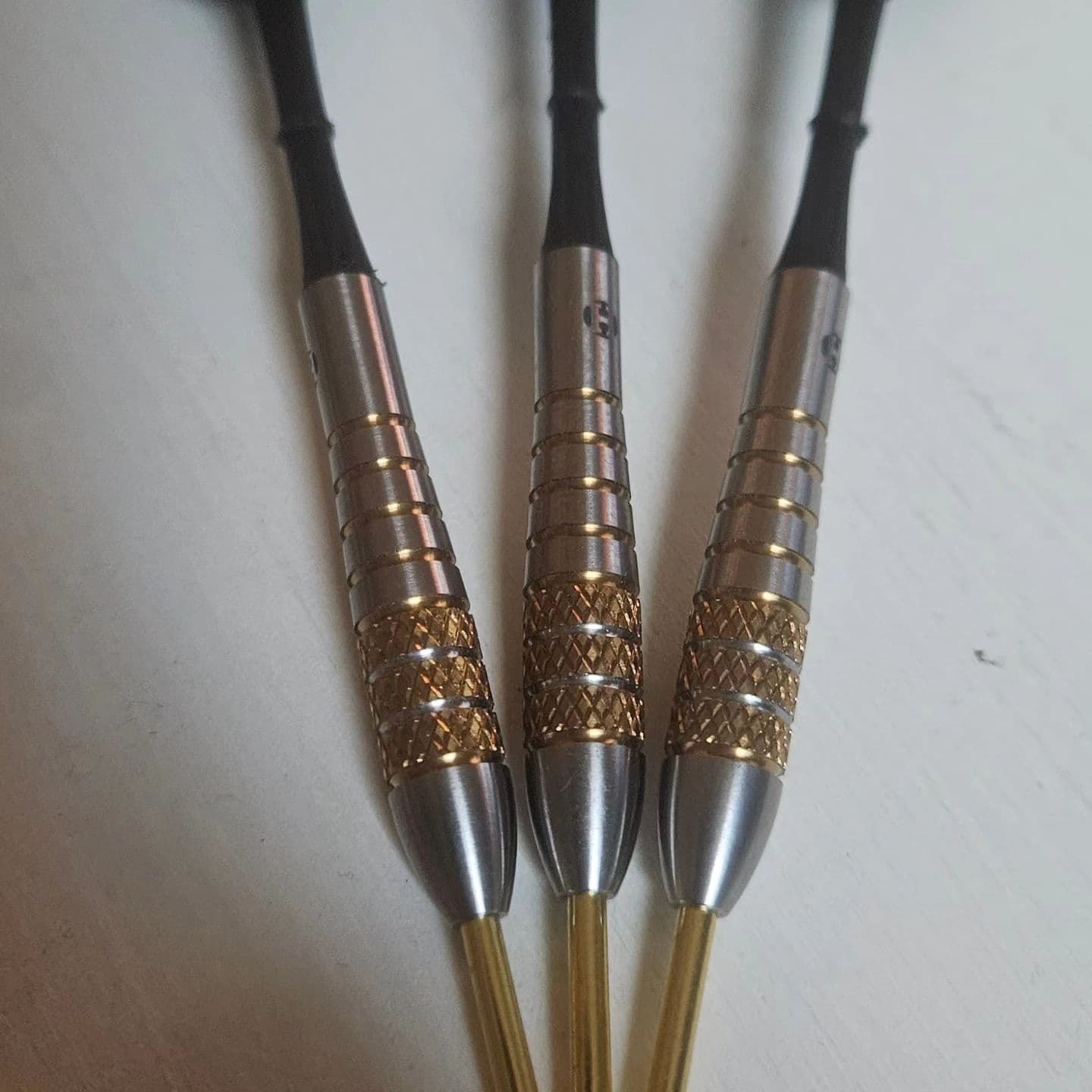 Mijn nieuwe pijlen van dartshopper kijken of het er beter mee kan vind ze iig mooi haha